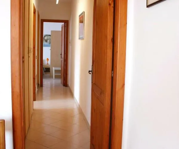 Holiday home Casa Tea